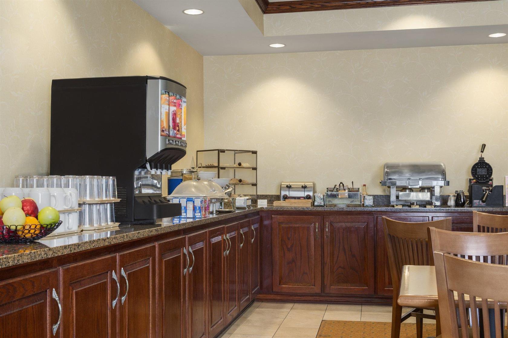 Hotel Country & By Radisson, Madison, Al
