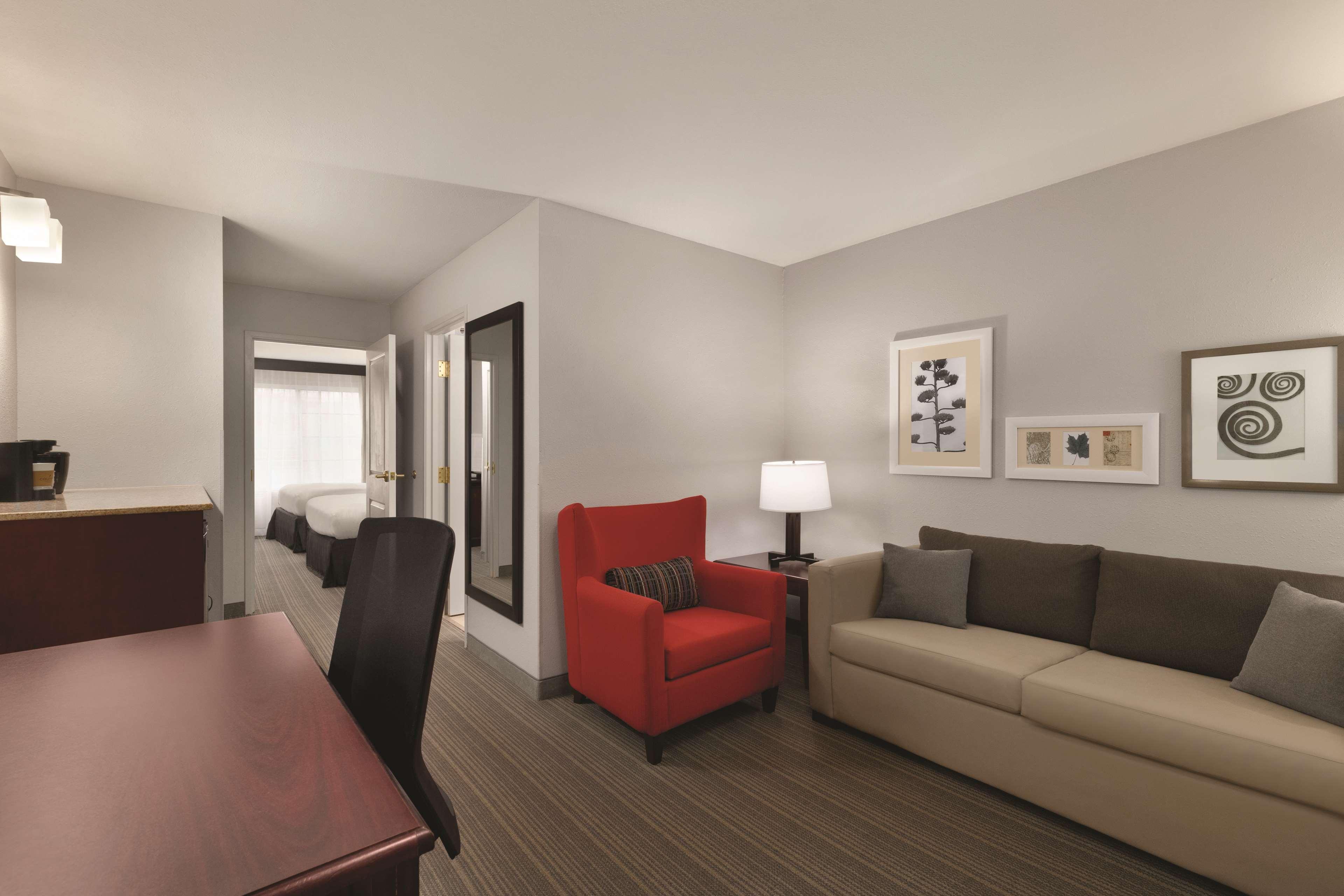 Country & By Radisson, Madison, Al 3*