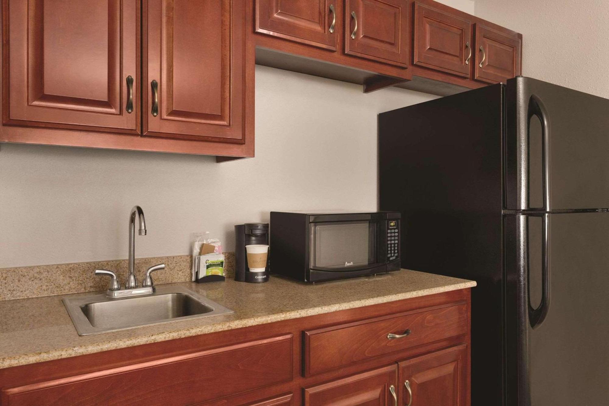 Country & By Radisson, Madison, Al 3* Madison