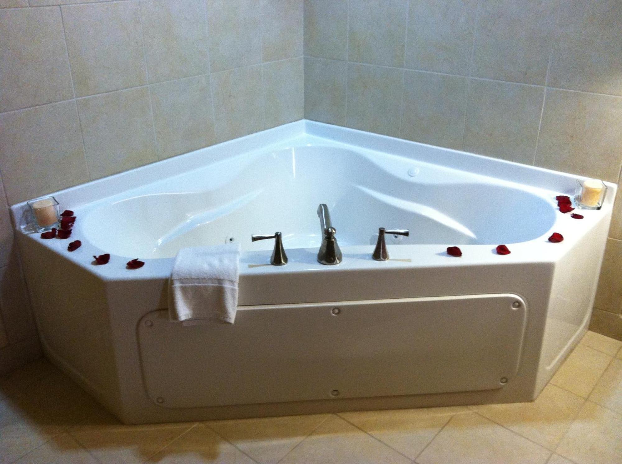 Hotel Country & By Radisson, Madison, Al